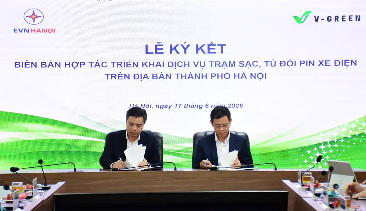 Lễ ký kết hợp tác giữa V-Green và EVNHANOI tại Hà Nội