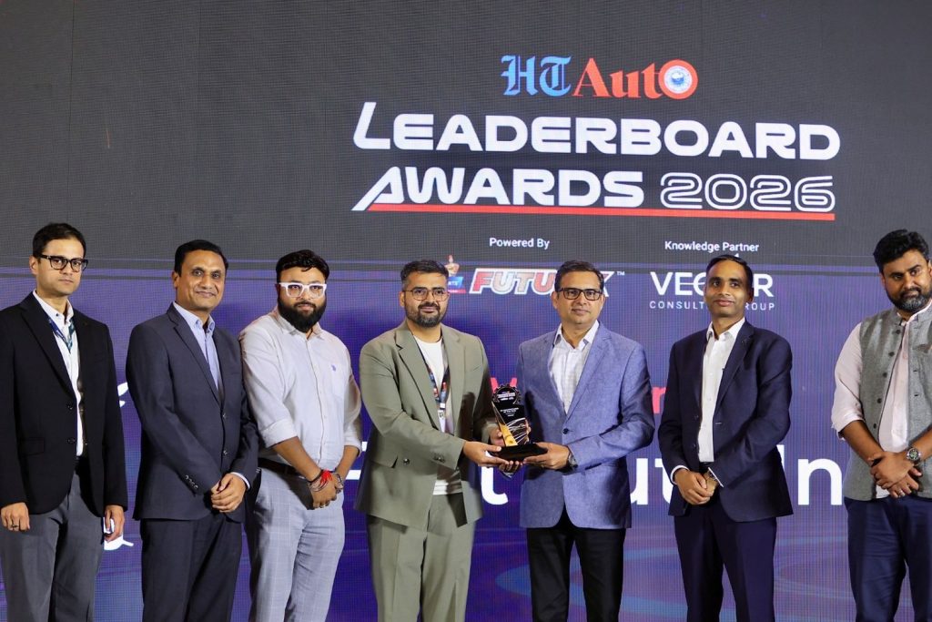 Lễ trao giải HT Auto Leaderboard Awards 2026 tại New Delhi, nơi VinFast được vinh danh Nhà sản xuất xe điện của năm